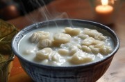 银耳莲子羹的完美口感秘诀，如何做出浓稠香滑的甜品