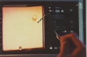 如何在Windows 1中设置屏幕亮度，让屏幕充满舒适感